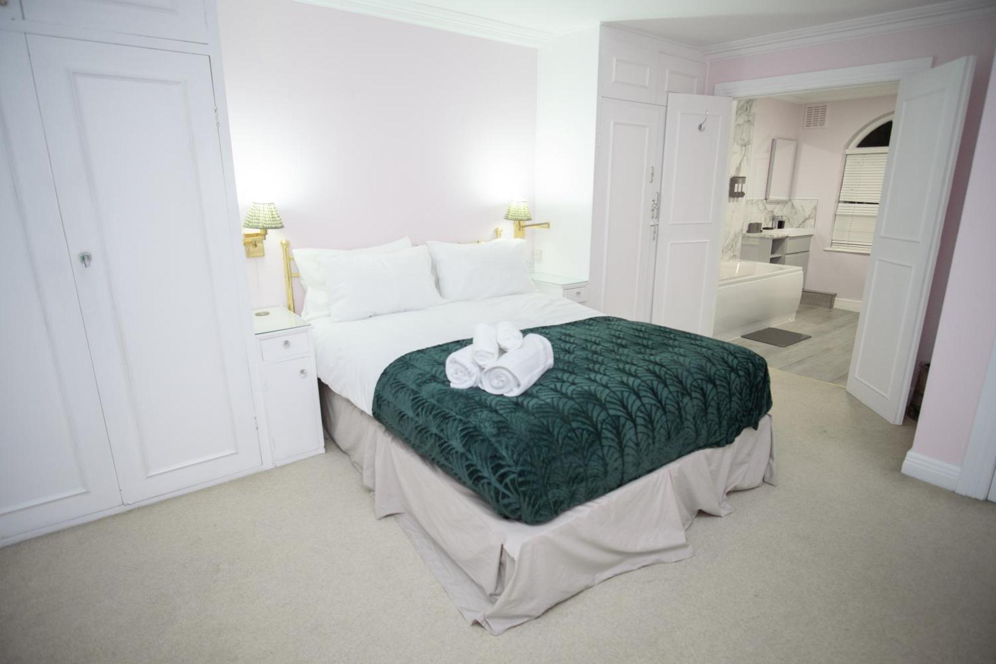 Buckingham Palace 4br 3ba House Casa de Férias *